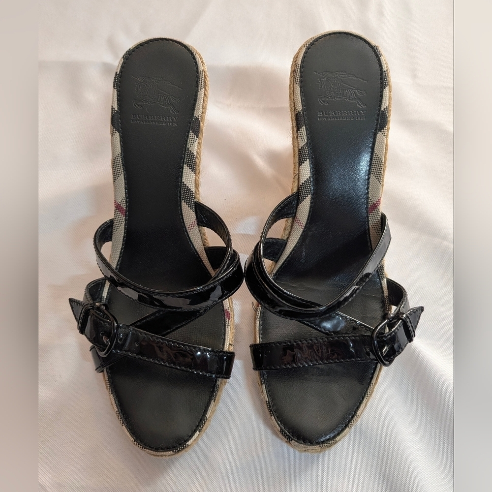 Y2K Burberry Nova Check & Patent Leather Wedges Size 39 - Picture 1 of 9